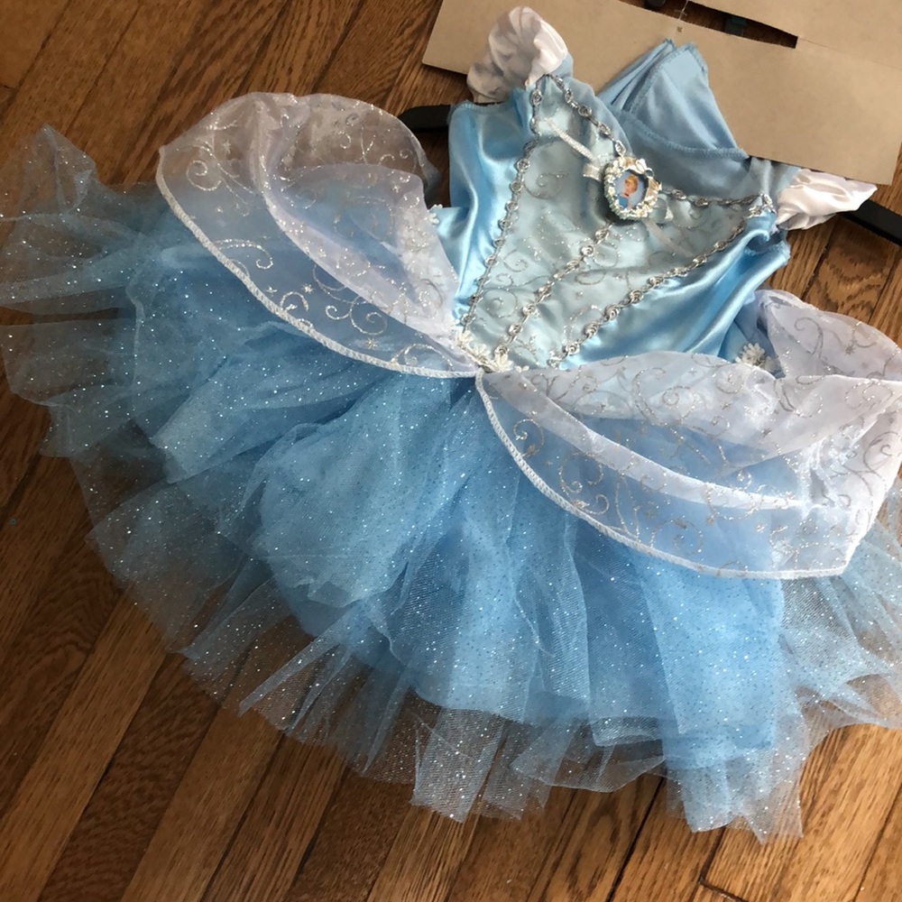 NWT disney baby Cinderella costume dress girls size  6-12 months